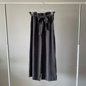 Wide leg Pull on pants Size S